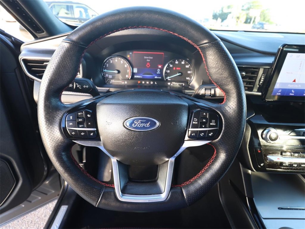 Certified 2023 Ford Explorer ST-Line w/ Class IV Trailer Tow Package image 16