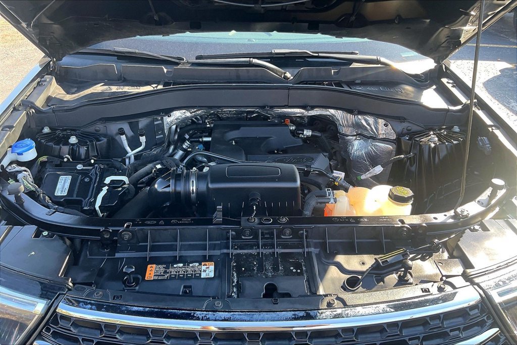 Certified 2020 Ford Explorer XLT AWD/4WD image 9