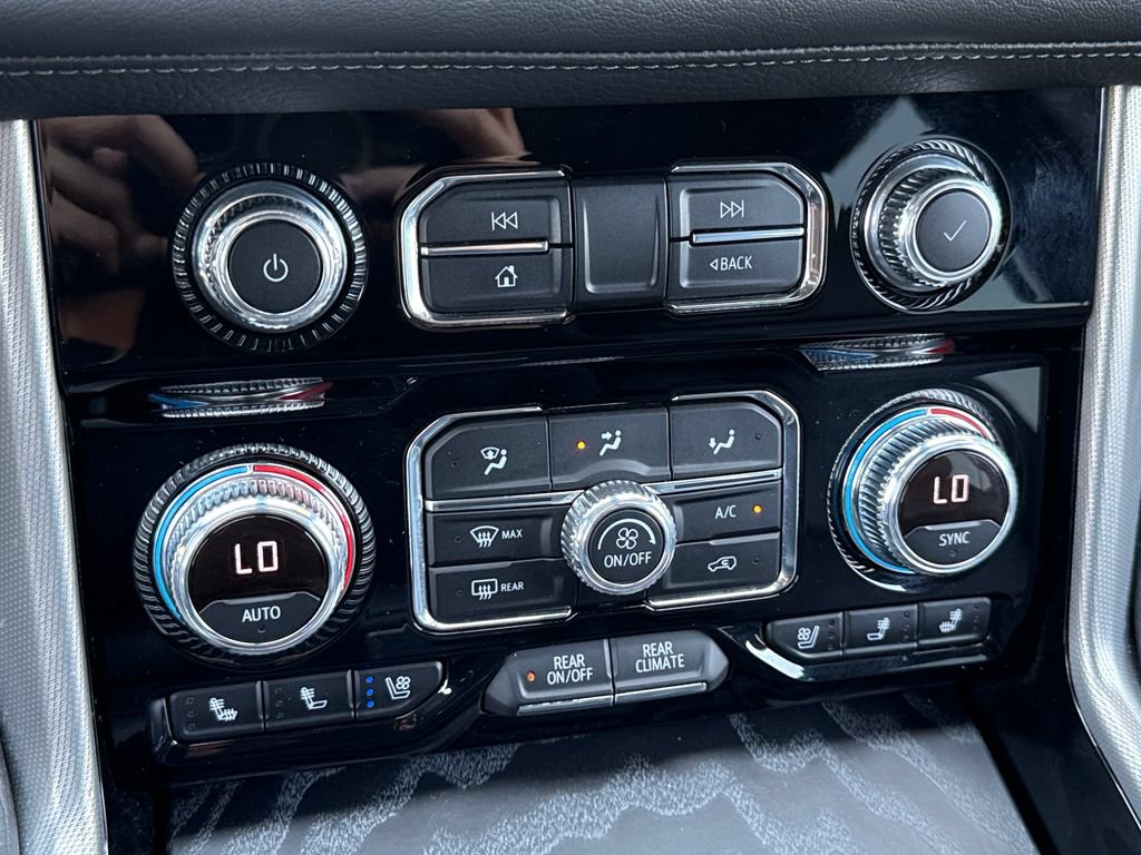 Used 2021 GMC Yukon Denali w/ Denali Premium Package RWD image 22