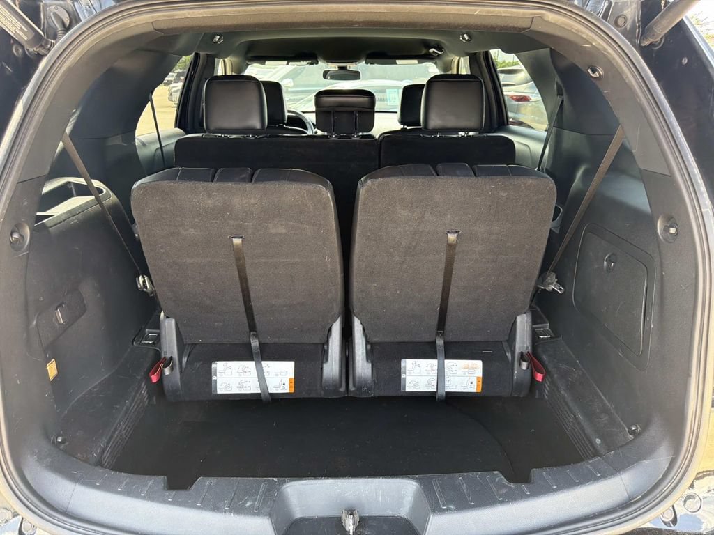 Certified 2019 Ford Explorer XLT w/ Equipment Group 202A FWD image 12
