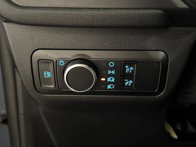 Certified 2025 Ford Escape ST-Line w/ Equipment Group 301A image 18