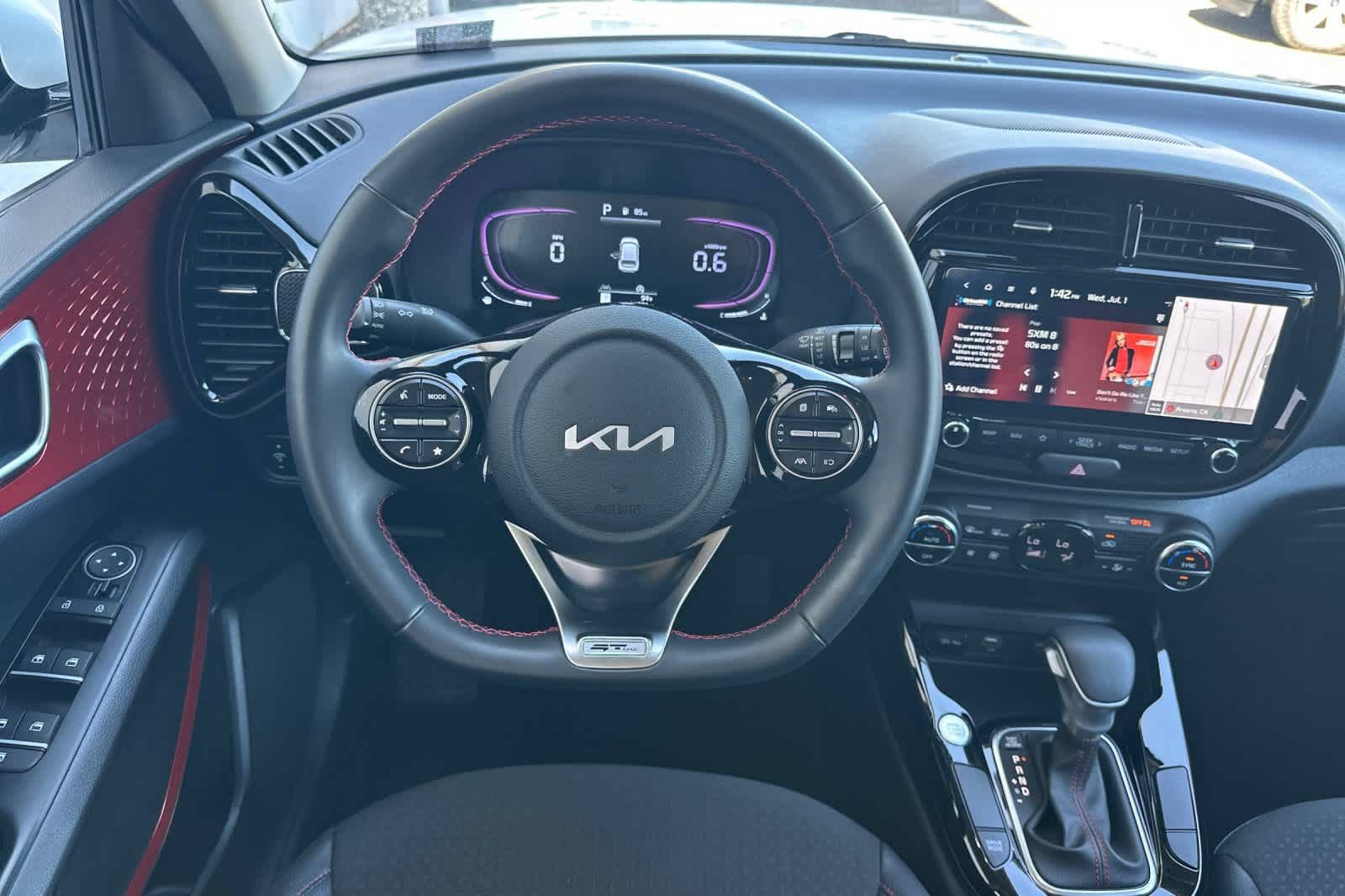 Used 2025 Kia Soul GT-Line FWD image 14