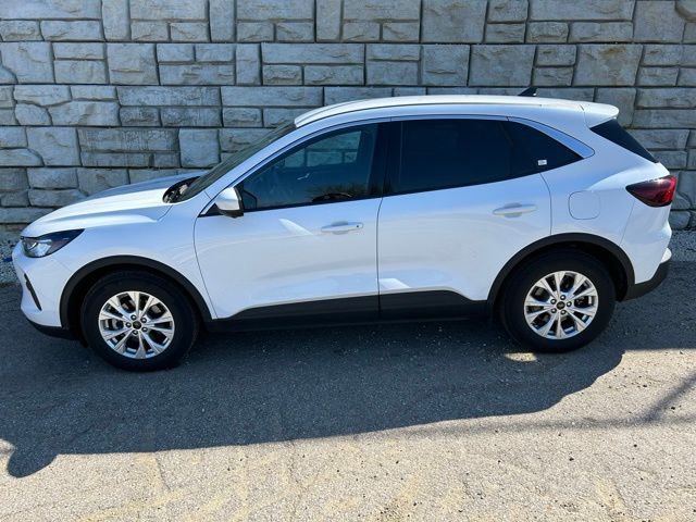 Certified 2023 Ford Escape Active w/ Tech Pack #2 image 5