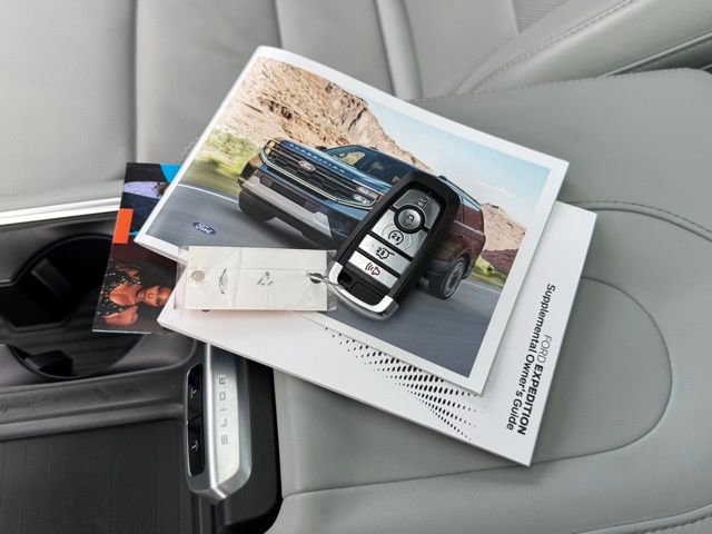 Certified 2025 Ford Expedition Platinum image 17