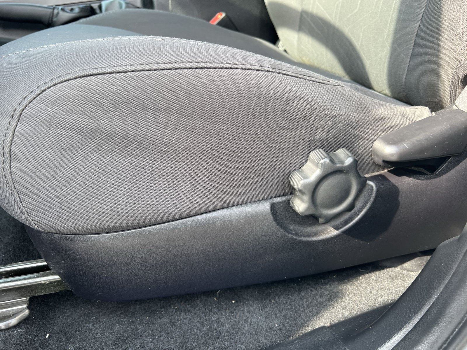 Used 2019 Toyota Tacoma TRD Sport AWD/4WD image 14
