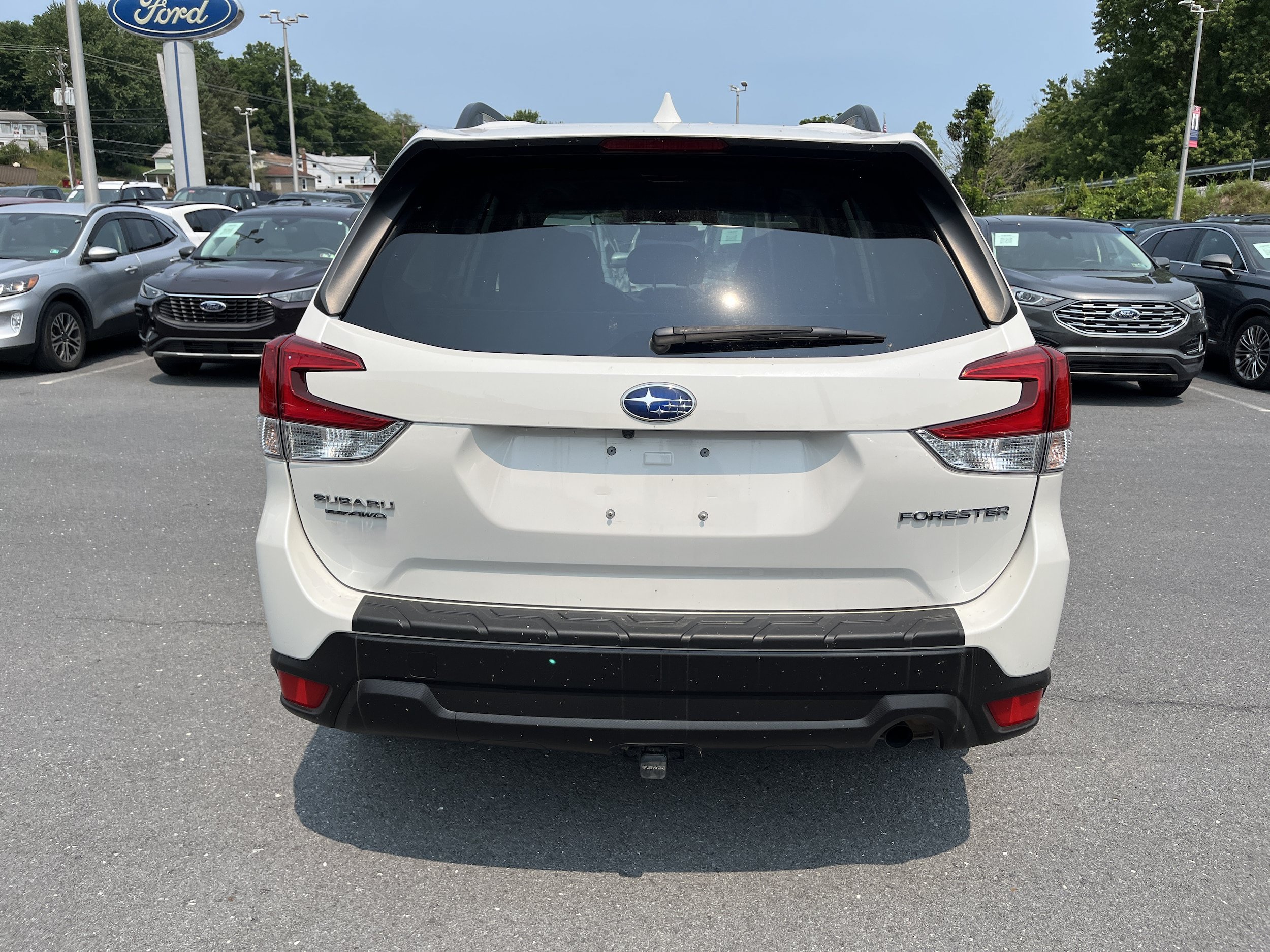 Used 2021 Subaru Forester Premium AWD/4WD image 6