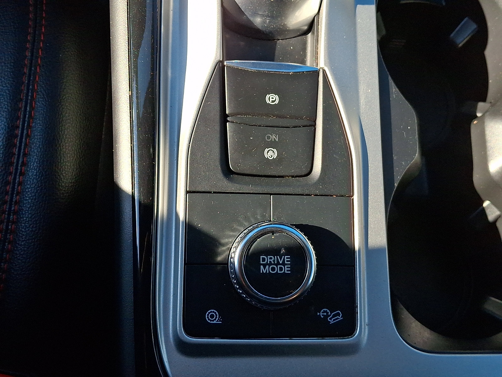 Certified 2023 Ford Explorer ST-Line w/ Class IV Trailer Tow Package AWD/4WD image 26