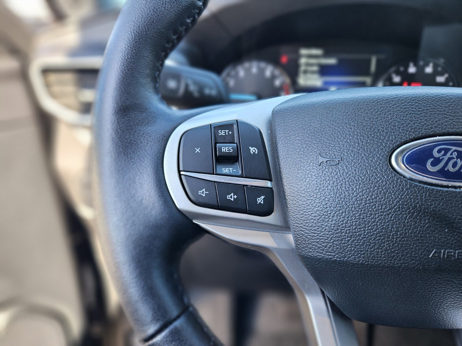 Certified 2023 Ford Explorer XLT w/ Equipment Group 202A image 28