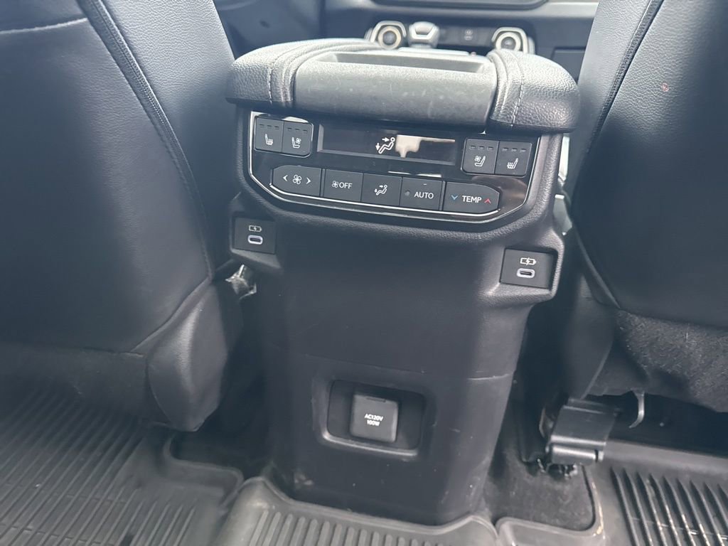 Used 2024 Toyota Grand Highlander Platinum image 39