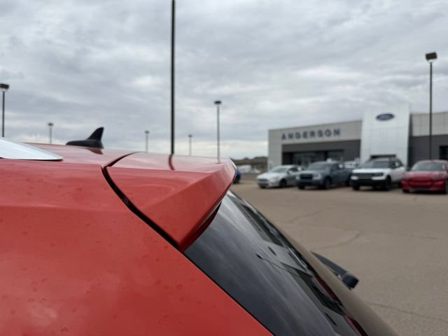 Used 2018 Volkswagen Tiguan SEL Premium FWD image 8
