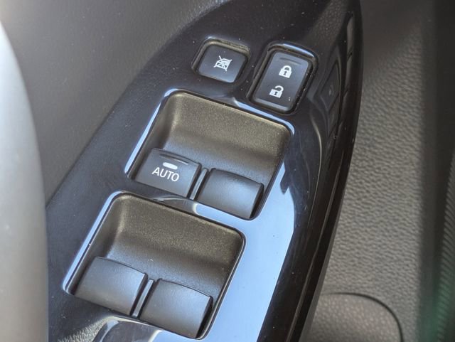 Used 2024 Mitsubishi Eclipse Cross LE AWD/4WD image 22