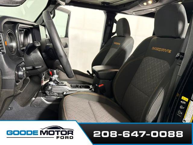 Used 2025 Jeep Gladiator Mojave w/ Convenience Group AWD/4WD image 11