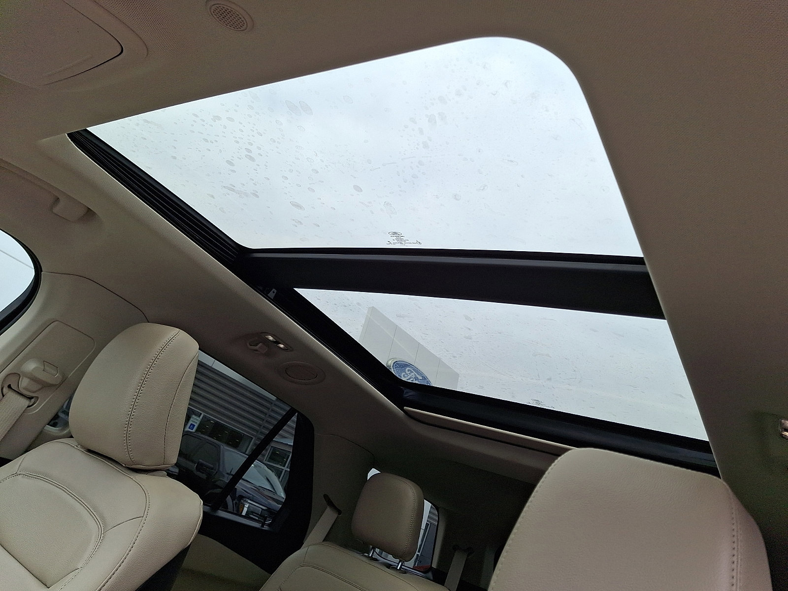 Certified 2020 Ford Explorer XLT w/ Equipment Group 202A image 21