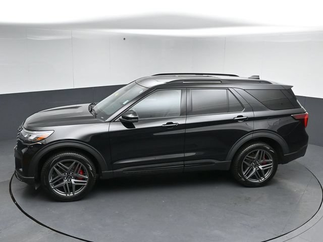 Certified 2025 Ford Explorer ST-Line w/ Premium Package AWD/4WD image 50