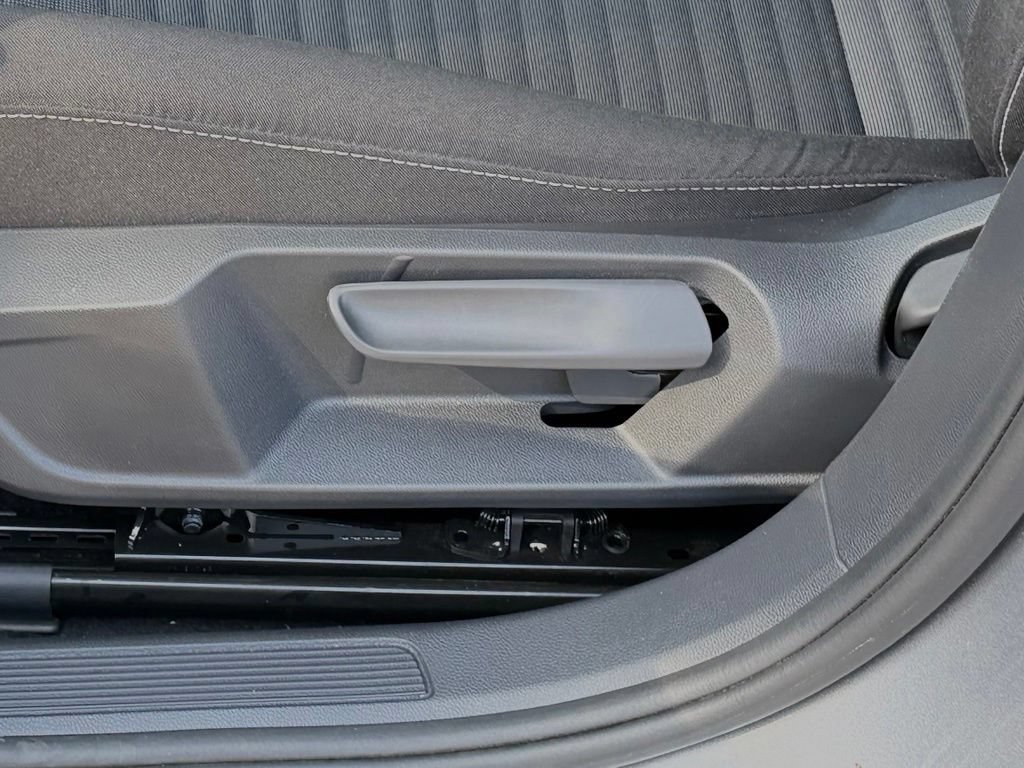 Used 2025 Volkswagen Jetta S FWD image 17