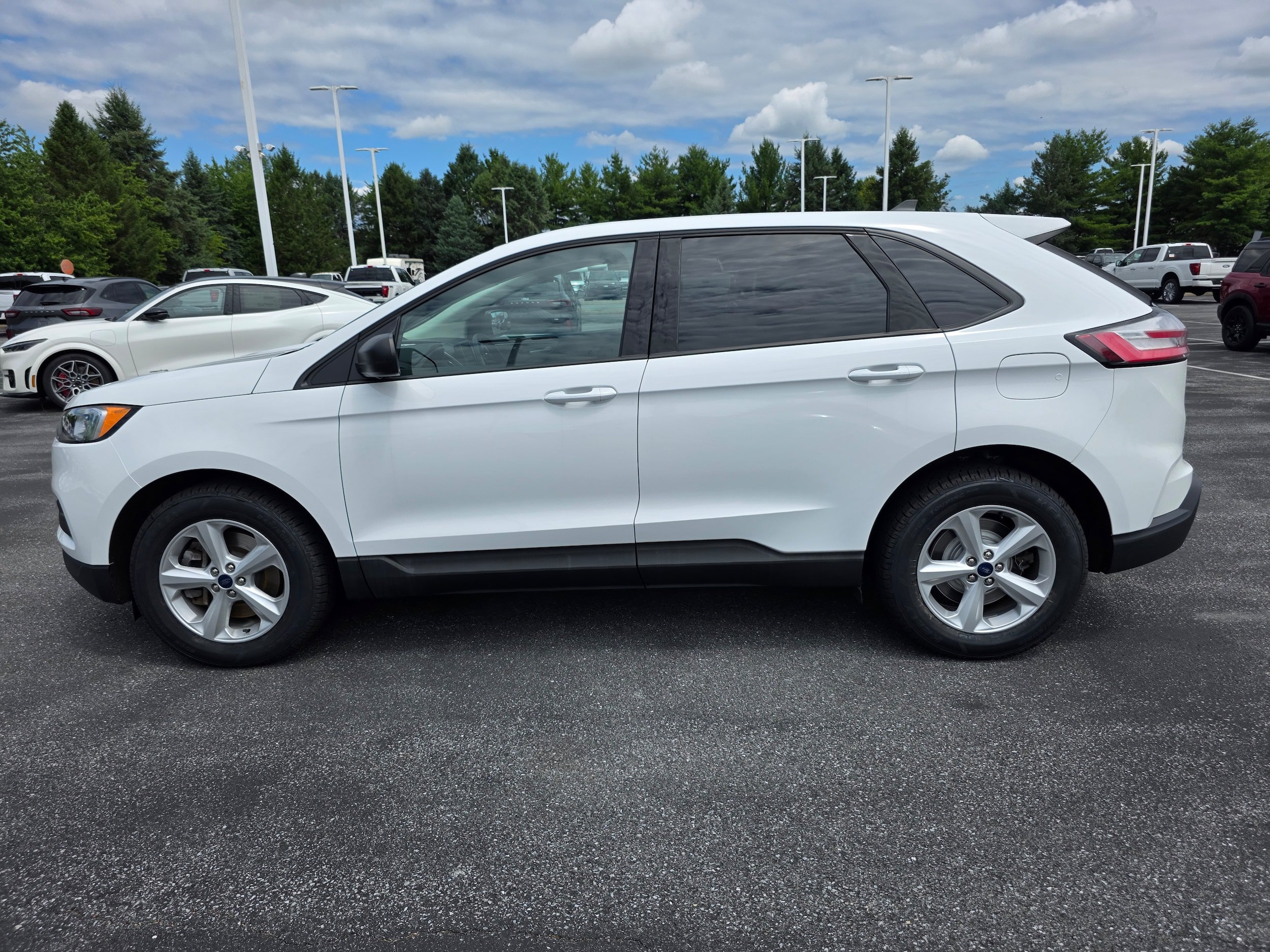 Certified 2022 Ford Edge SE AWD/4WD image 2