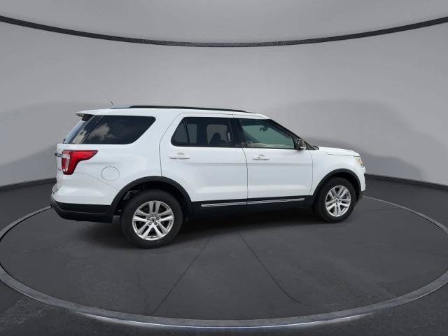 Certified 2019 Ford Explorer XLT w/ Equipment Group 201A AWD/4WD image 8