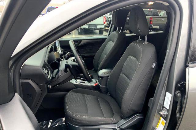 Certified 2025 Ford Escape Active w/ Cold Weather Package image 9