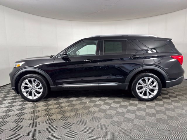 Certified 2023 Ford Explorer Platinum w/ Technology Package AWD/4WD image 7