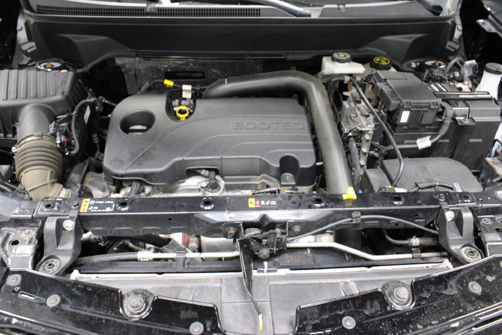 Used 2023 Chevrolet Equinox RS FWD image 15