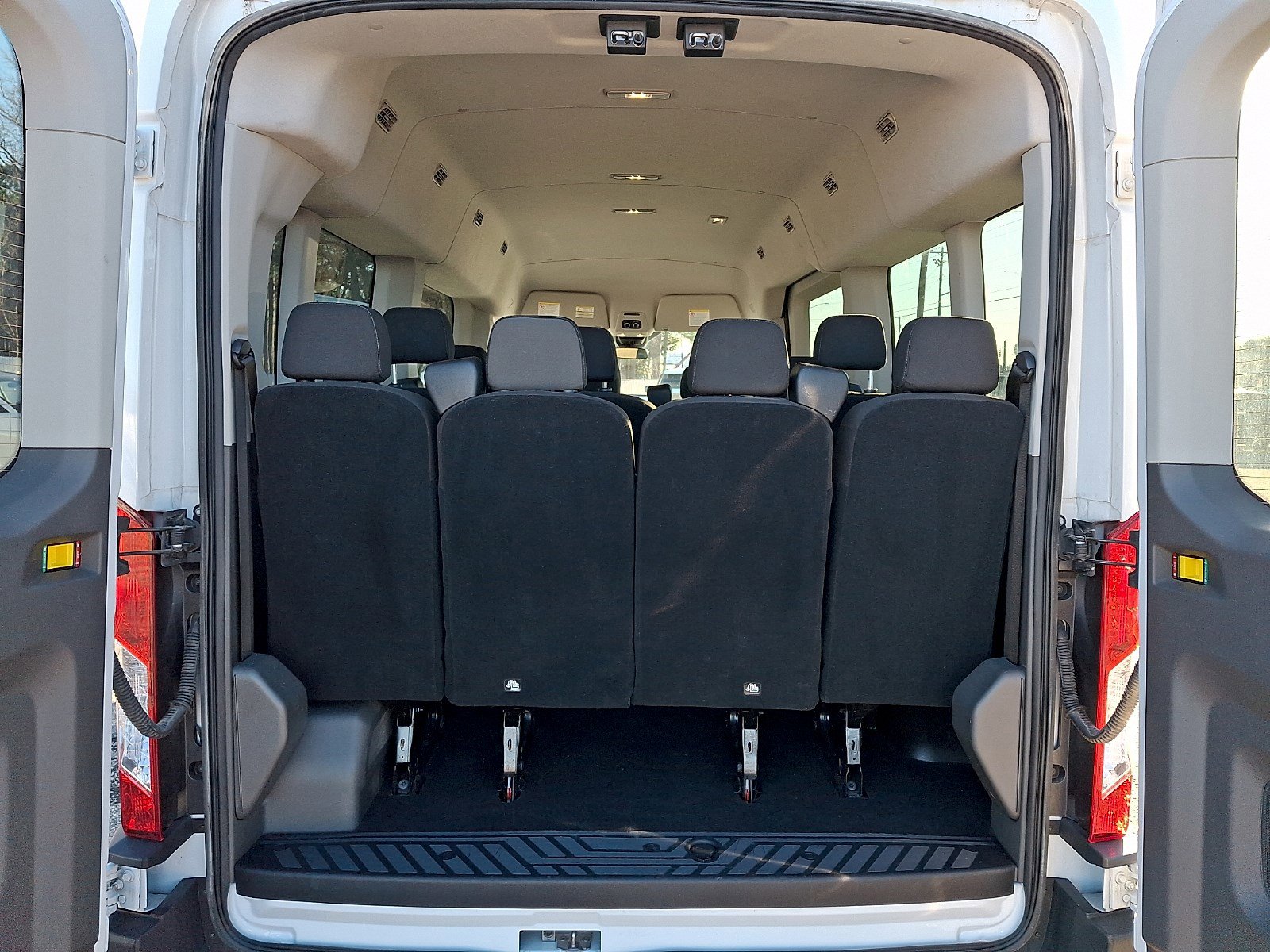 Certified 2024 Ford Transit 350 XLT image 28