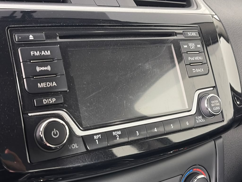 Used 2017 Nissan Sentra SV FWD image 19