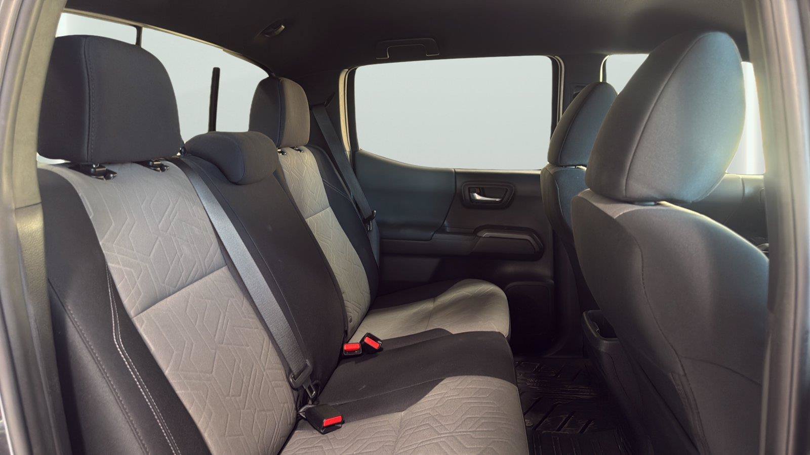 Used 2021 Toyota Tacoma TRD Sport w/ Technology Package AWD/4WD image 16