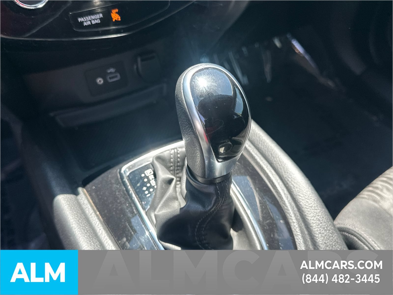 Used 2020 Nissan Rogue SV FWD image 35