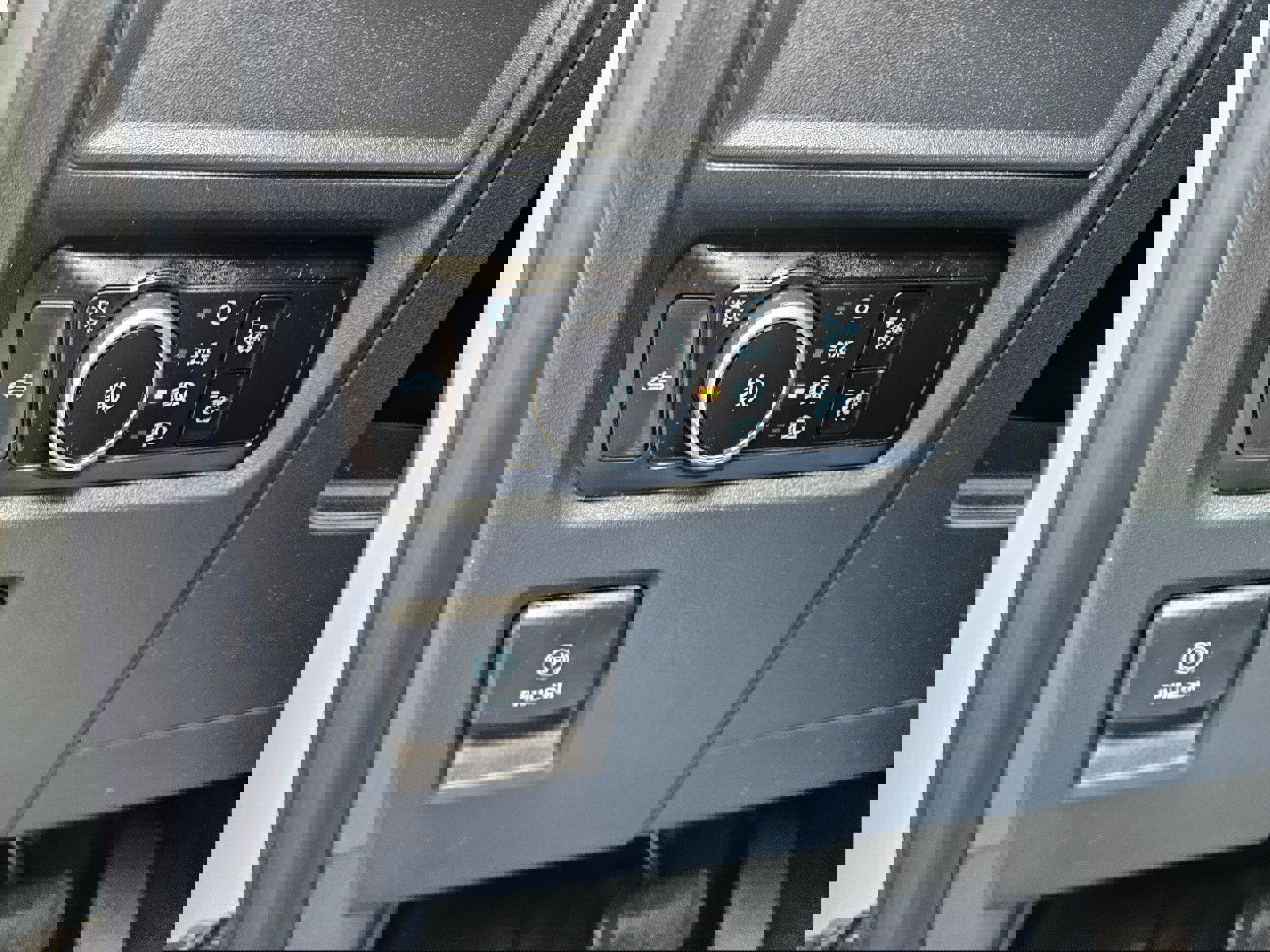 Certified 2024 Ford F150 STX w/ Equipment Group 201A FX4 image 15