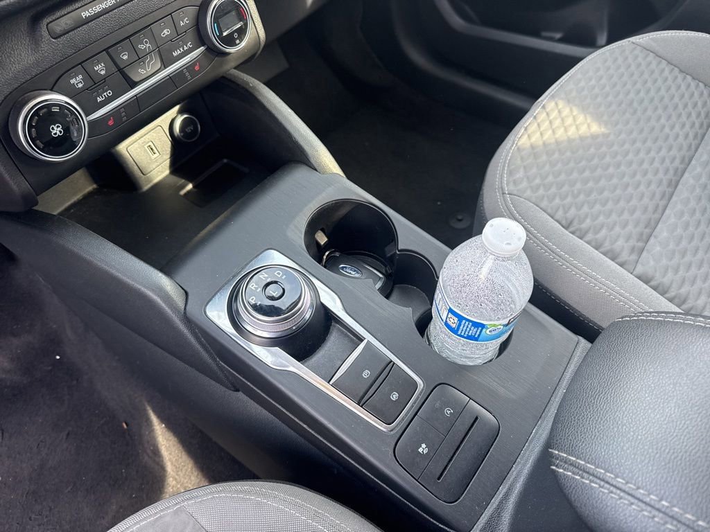 Certified 2020 Ford Escape SE image 17