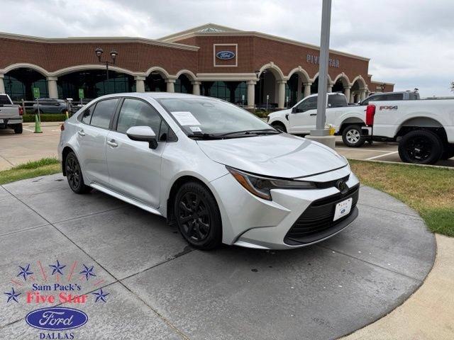 Used 2026 Toyota Corolla LE FWD image 1