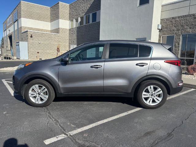 Used 2017 Kia Sportage LX AWD/4WD image 2