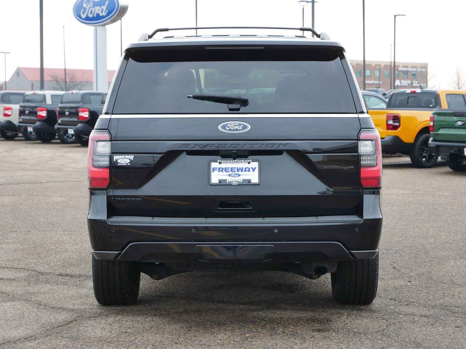 Certified 2021 Ford Expedition Limited image 3