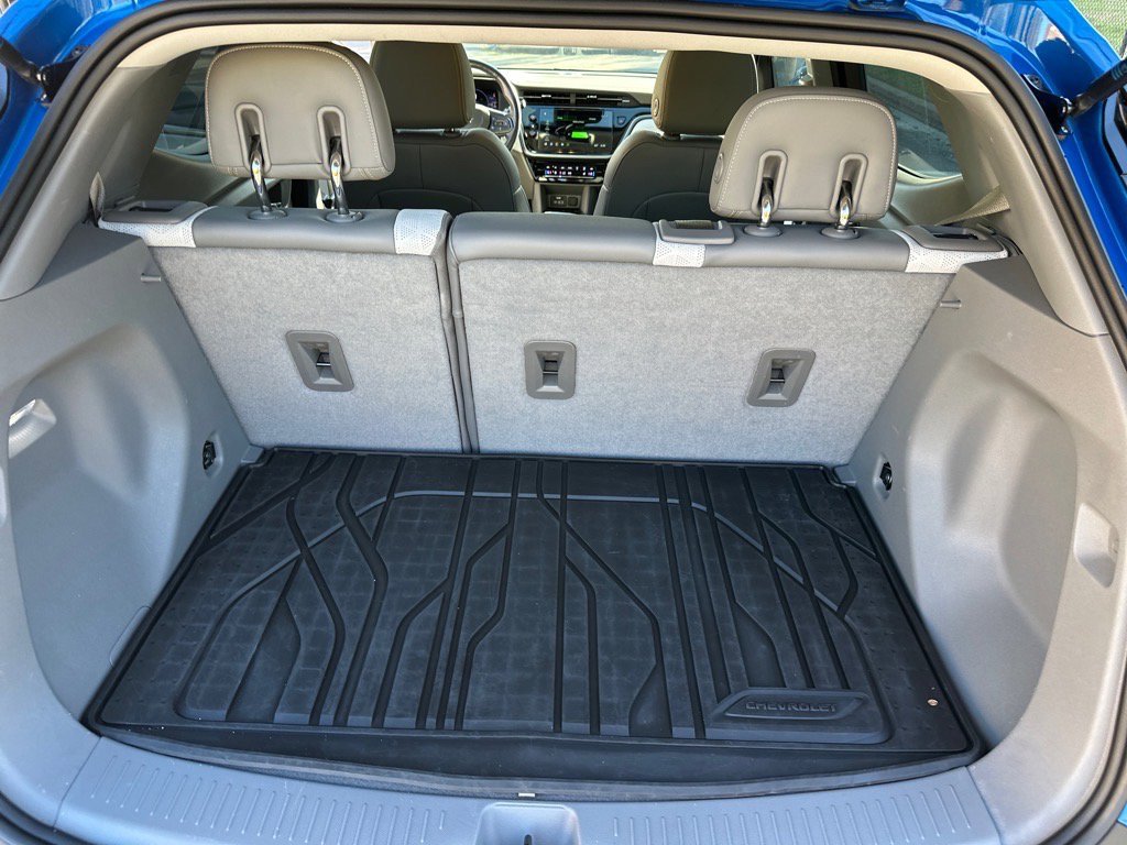 Used 2023 Chevrolet Bolt EUV Premier image 23