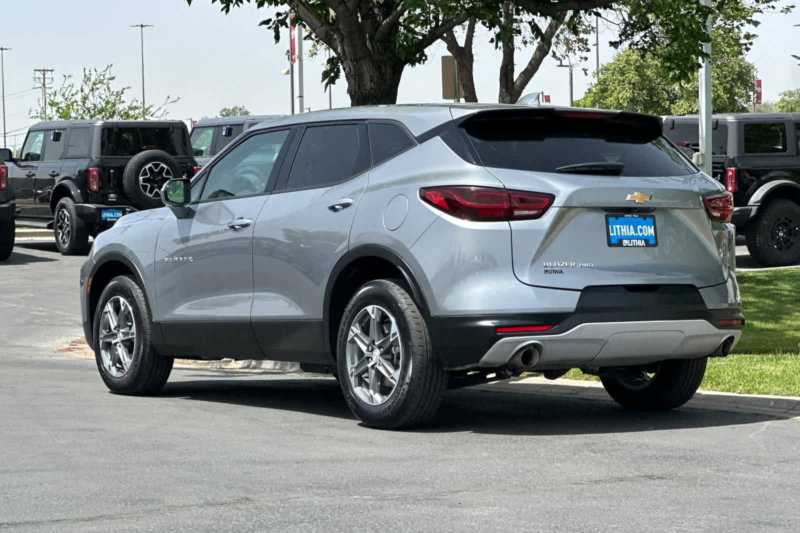 Used 2025 Chevrolet Blazer LT AWD/4WD image 6