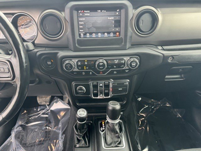 Used 2020 Jeep Gladiator Sport w/ Quick Order Package 24S image 16