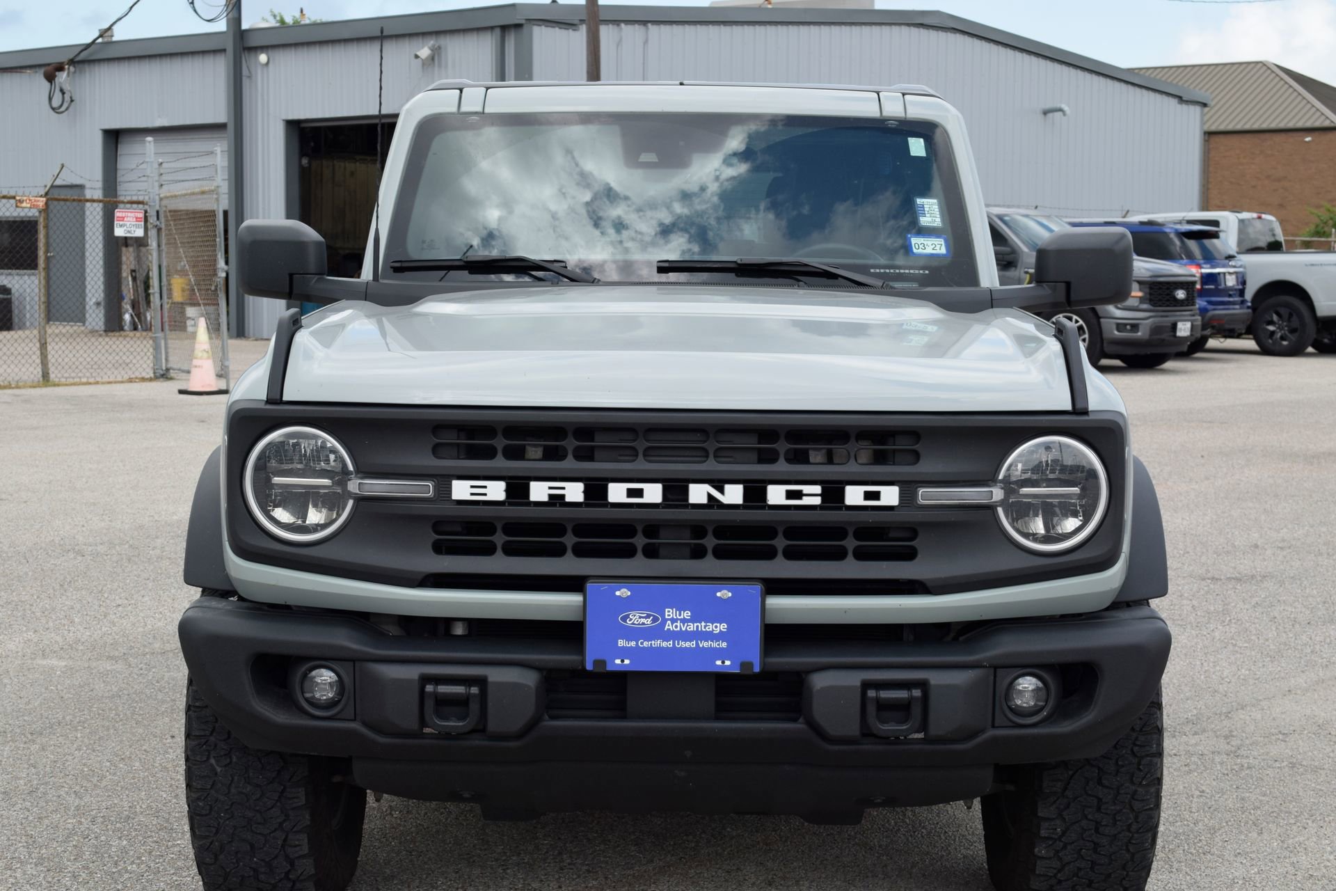 Certified 2024 Ford Bronco Black Diamond AWD/4WD image 2