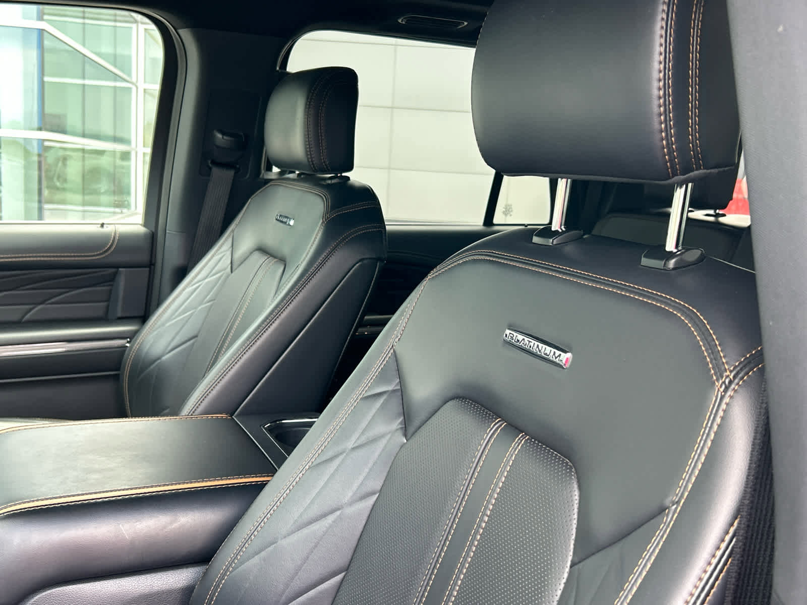 Certified 2024 Ford Expedition Max Platinum image 33