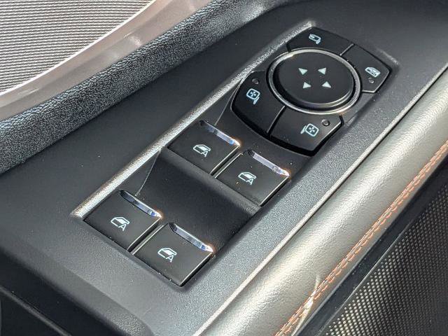 Certified 2025 Ford Expedition Active AWD/4WD image 26