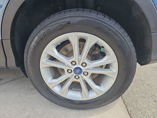 Certified 2018 Ford Escape SE FWD image 30