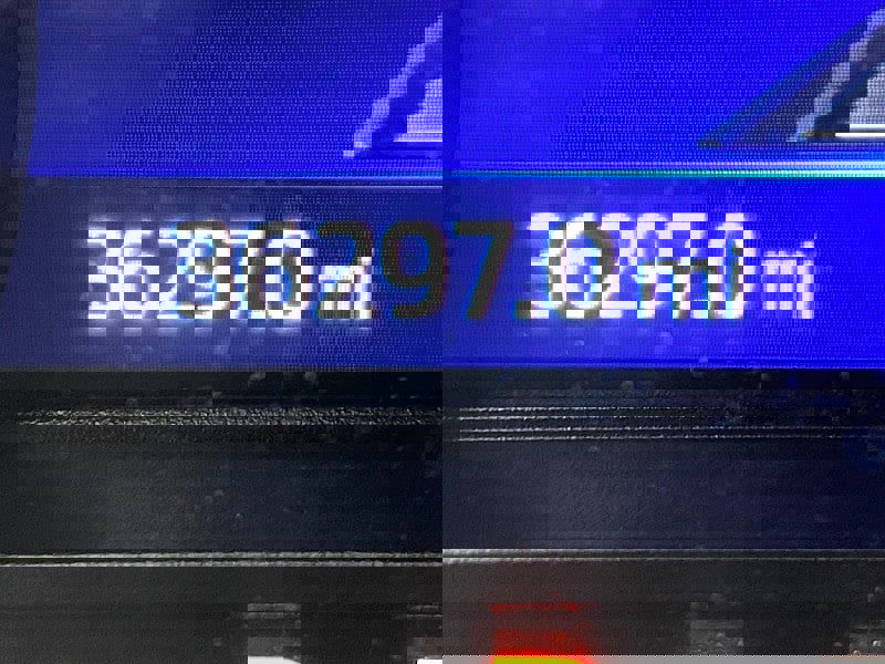 Certified 2022 Ford Explorer XLT w/ Equipment Group 202A image 22