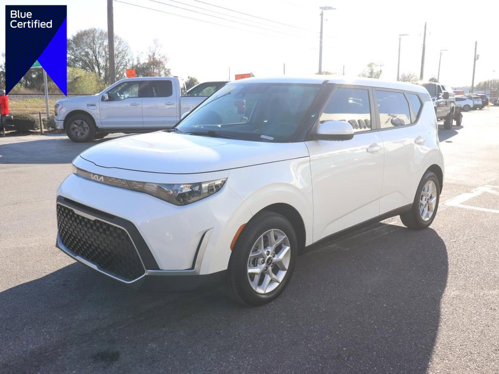 Used 2025 Kia Soul LX w/ LX Technology Package