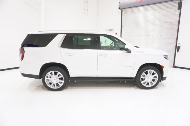 Used 2023 Chevrolet Tahoe High Country RWD image 4