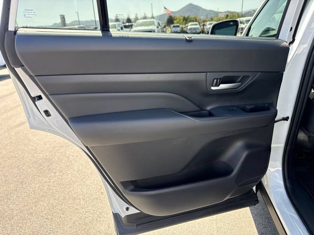 Used 2025 Toyota Grand Highlander AWD Hybrid image 11