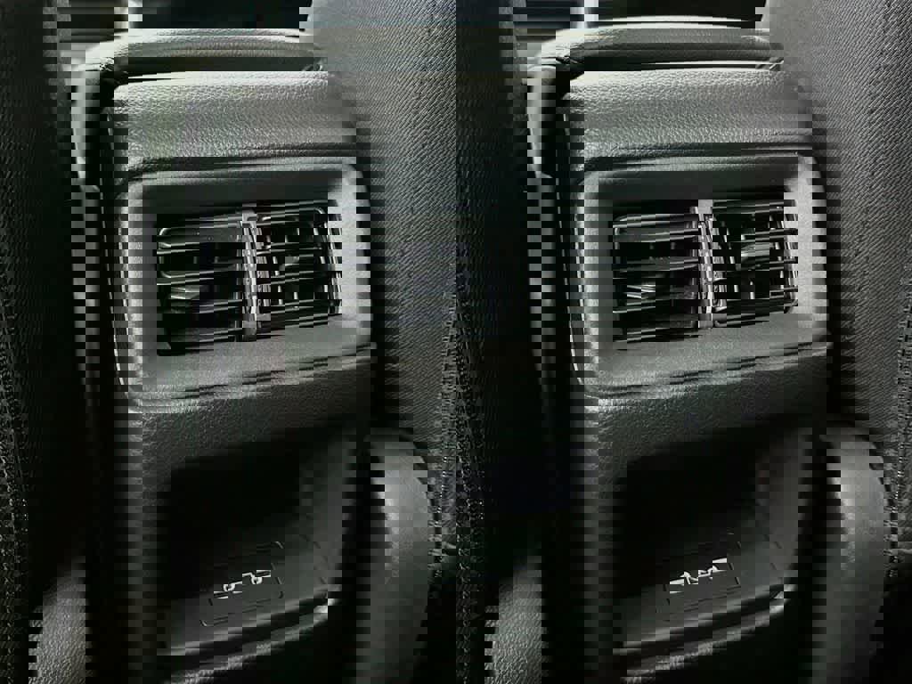 Used 2025 Honda CR-V EX image 13