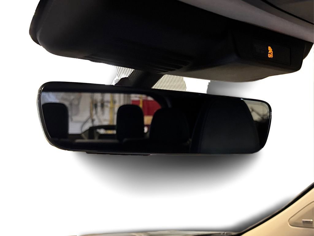 Used 2025 Mitsubishi Outlander SE image 26