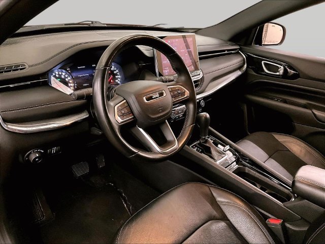 Used 2022 Jeep Compass Limited AWD/4WD image 12