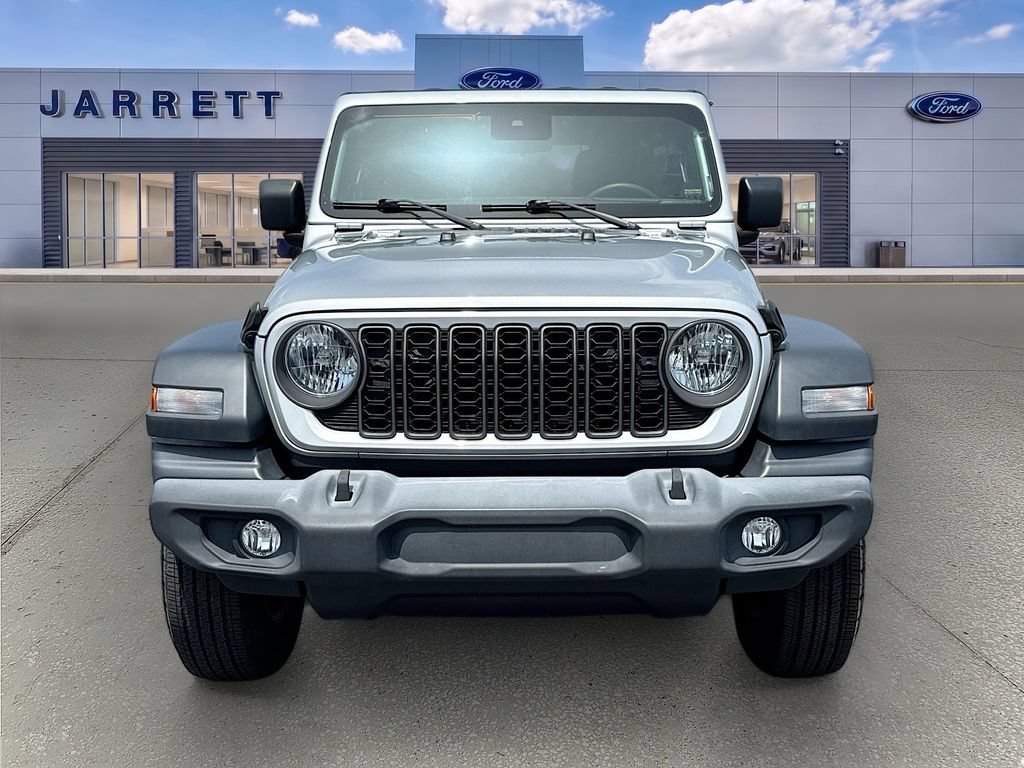 Used 2024 Jeep Wrangler Unlimited Sport AWD/4WD image 2