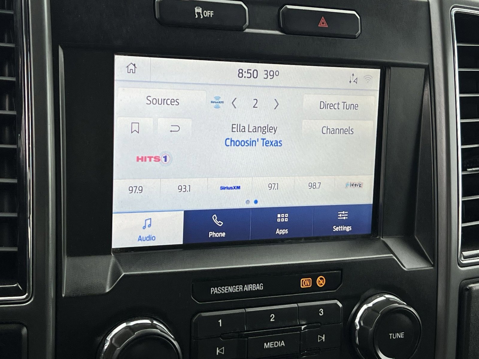 Certified 2020 Ford F350 XLT w/ Snow Plow Prep Package image 17