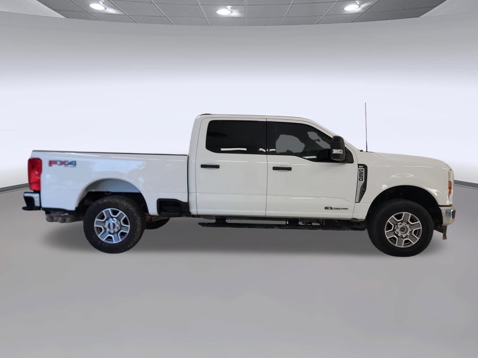 Certified 2025 Ford F250 XLT w/ FX4 Off-Road Package AWD/4WD image 6